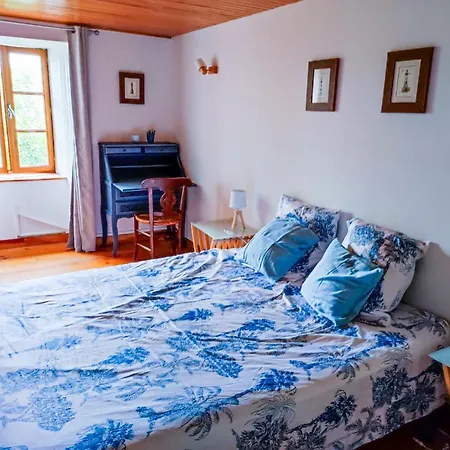 Gite De Location De Vacance - St-flour - 6-8 Personnes Dans Le Cantal Apartment