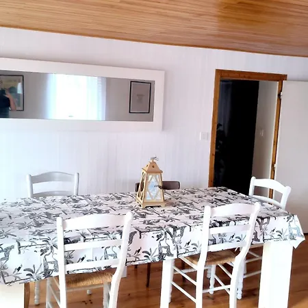 Gite De Location De Vacance - St-flour - 6-8 Personnes Dans Le Cantal Saint-Flour (Cantal)