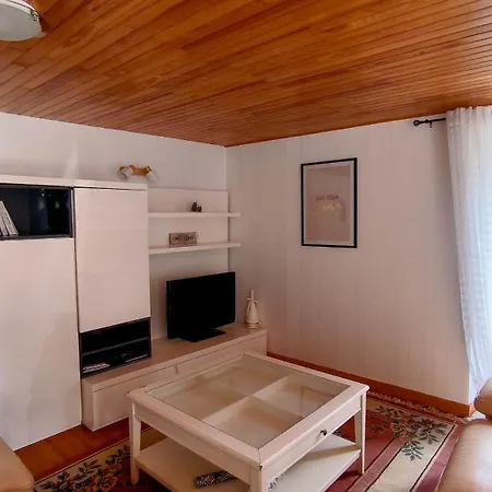 Apartment Gite De Location De Vacance - St-flour - 6-8 Personnes Dans Le Cantal